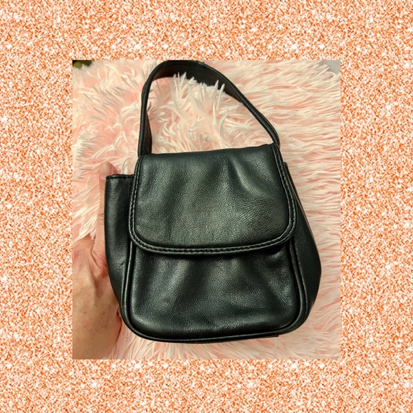 Lil Black Leather Purse - Picture 5 of 5